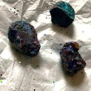 𝅺chalcopyrite (Peacock Ore) raw precious stones